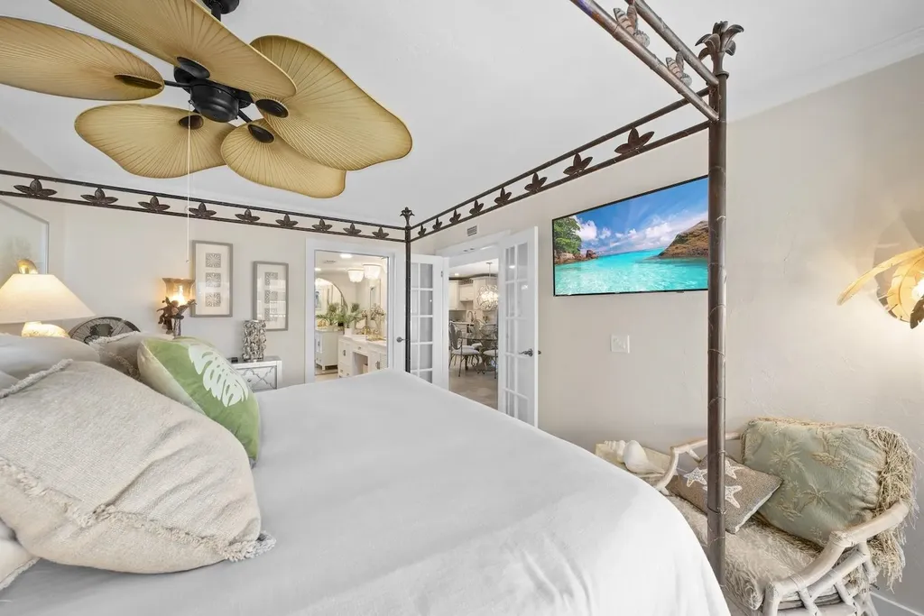 1246 Fulgur Street Sanibel FL 33957