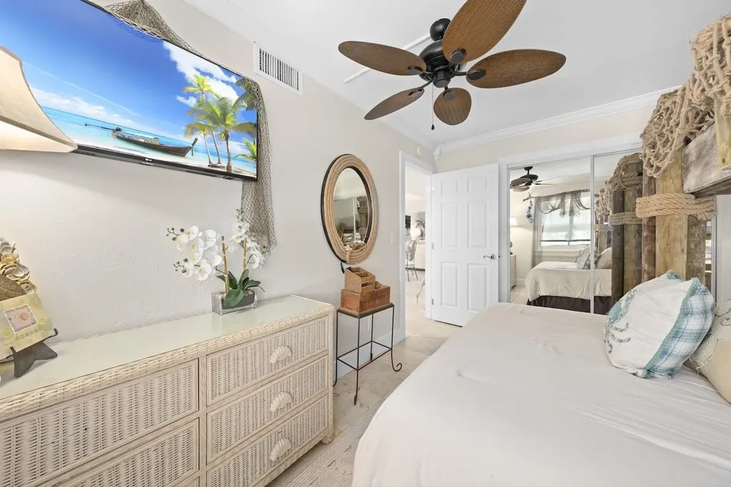 1246 Fulgur Street Sanibel FL 33957