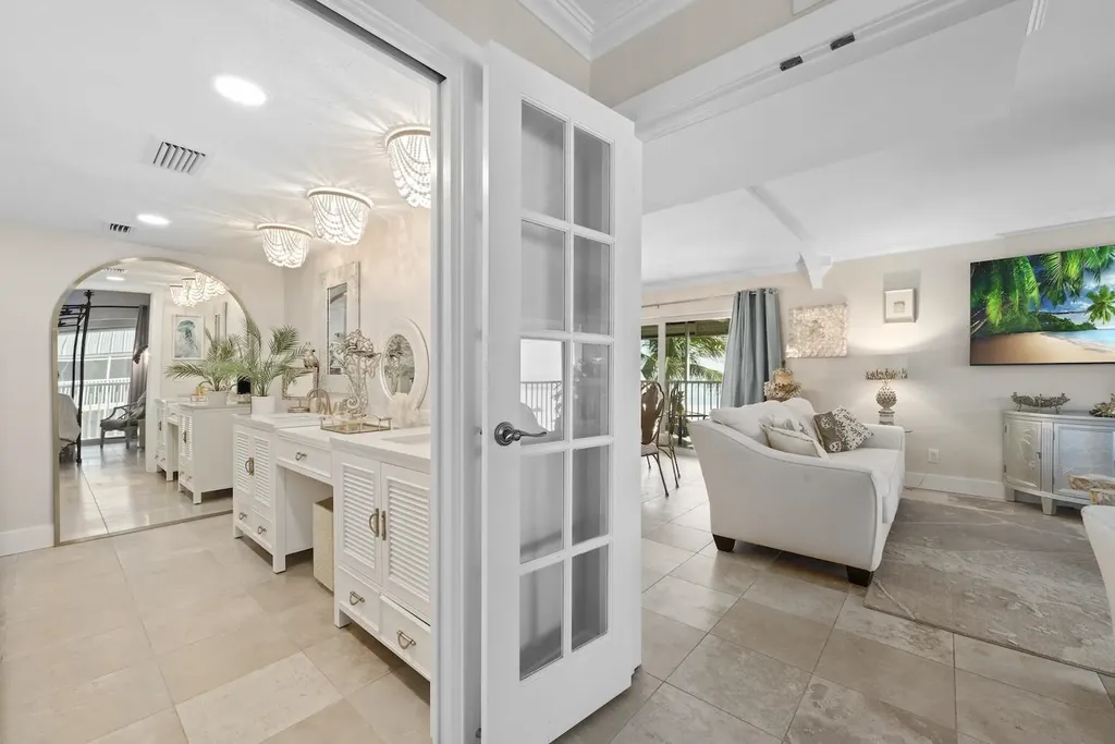 1246 Fulgur Street Sanibel FL 33957