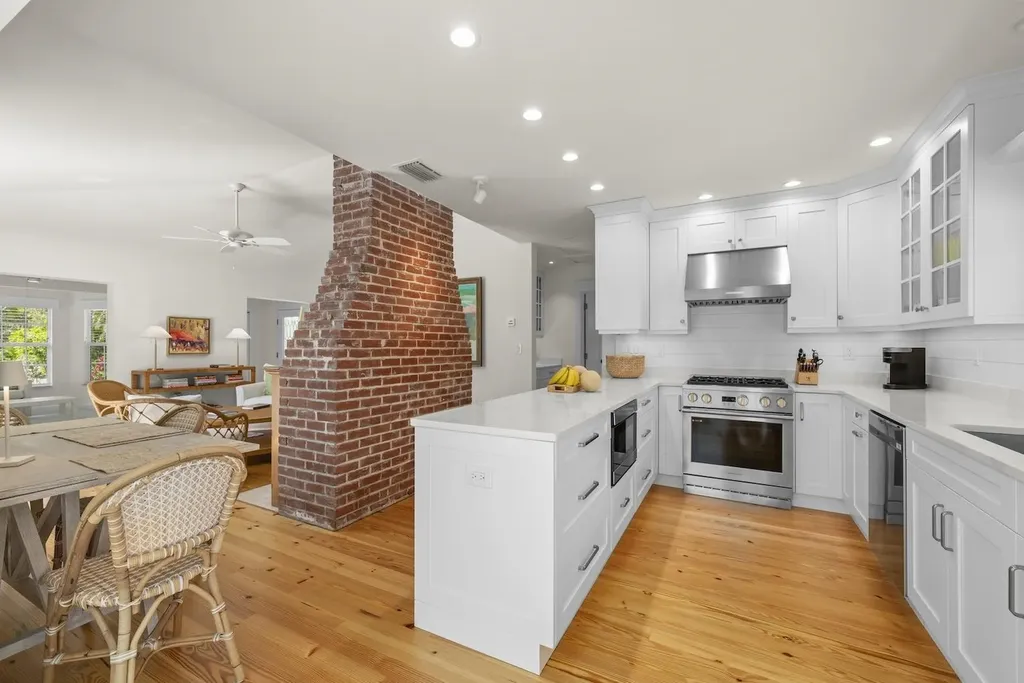 1222 Ferry Road Sanibel FL 33957