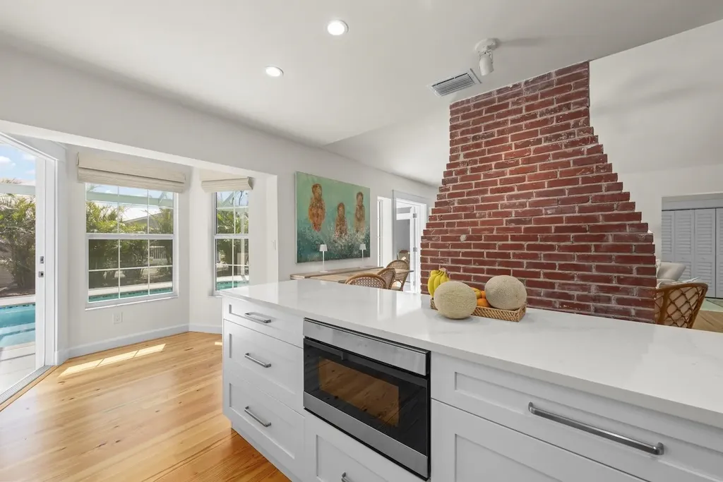 1222 Ferry Road Sanibel FL 33957