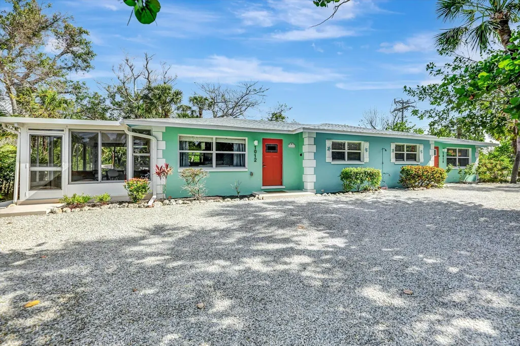 1012/1014 E Gulf Drive Sanibel FL 33957