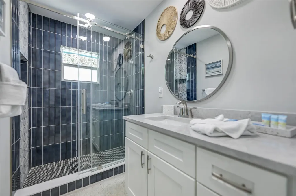 1012/1014 E Gulf Drive Sanibel FL 33957