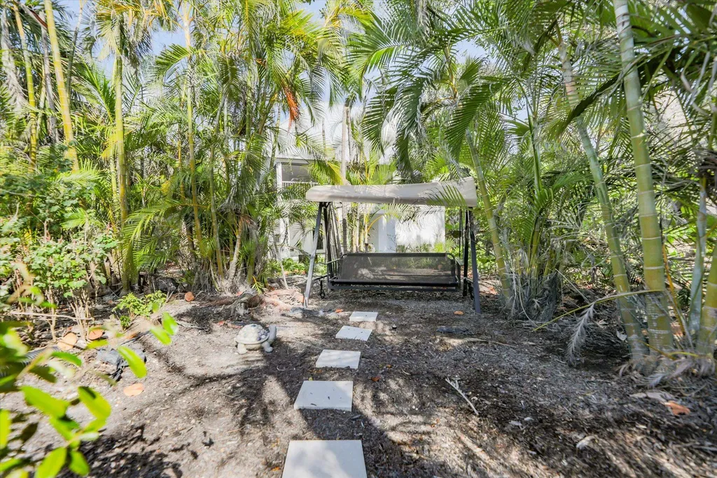 1012/1014 E Gulf Drive Sanibel FL 33957