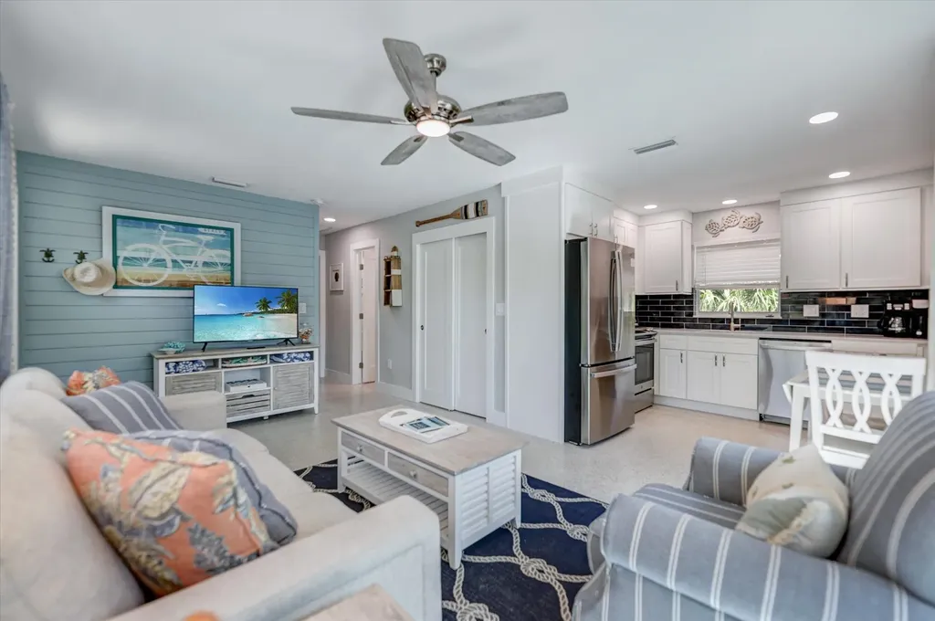 1012/1014 E Gulf Drive Sanibel FL 33957