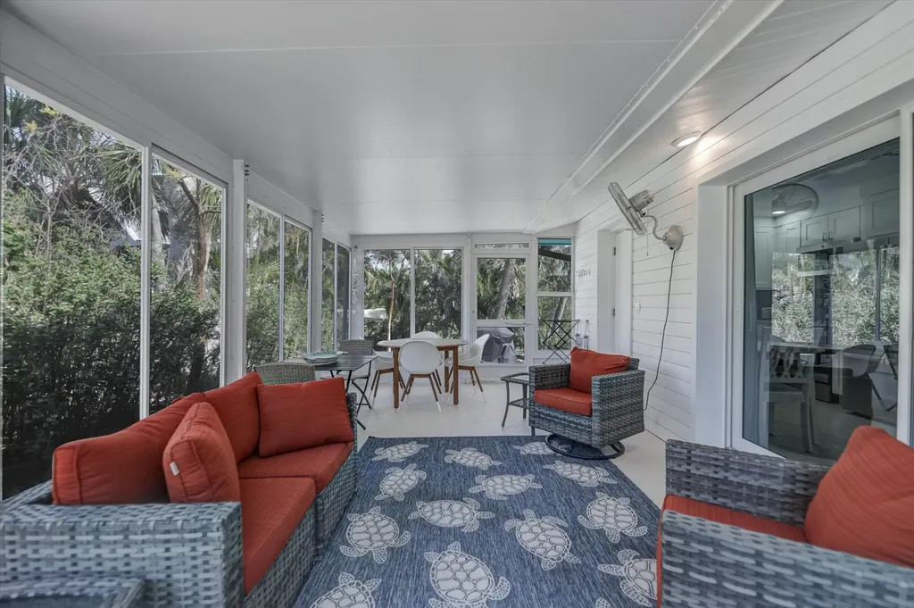 1012/1014 E Gulf Drive Sanibel FL 33957