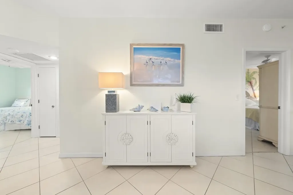 255 Periwinkle Way Sanibel FL 33957