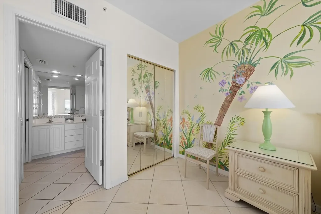 255 Periwinkle Way Sanibel FL 33957