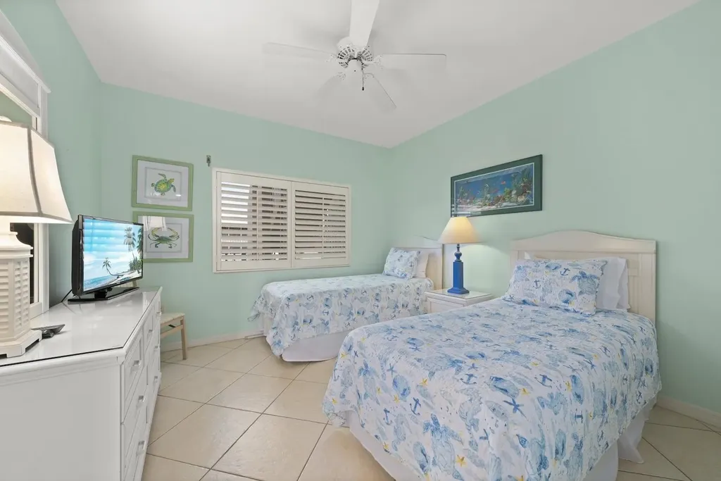 255 Periwinkle Way Sanibel FL 33957