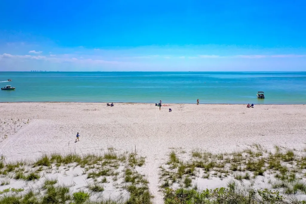 255 Periwinkle Way Sanibel FL 33957