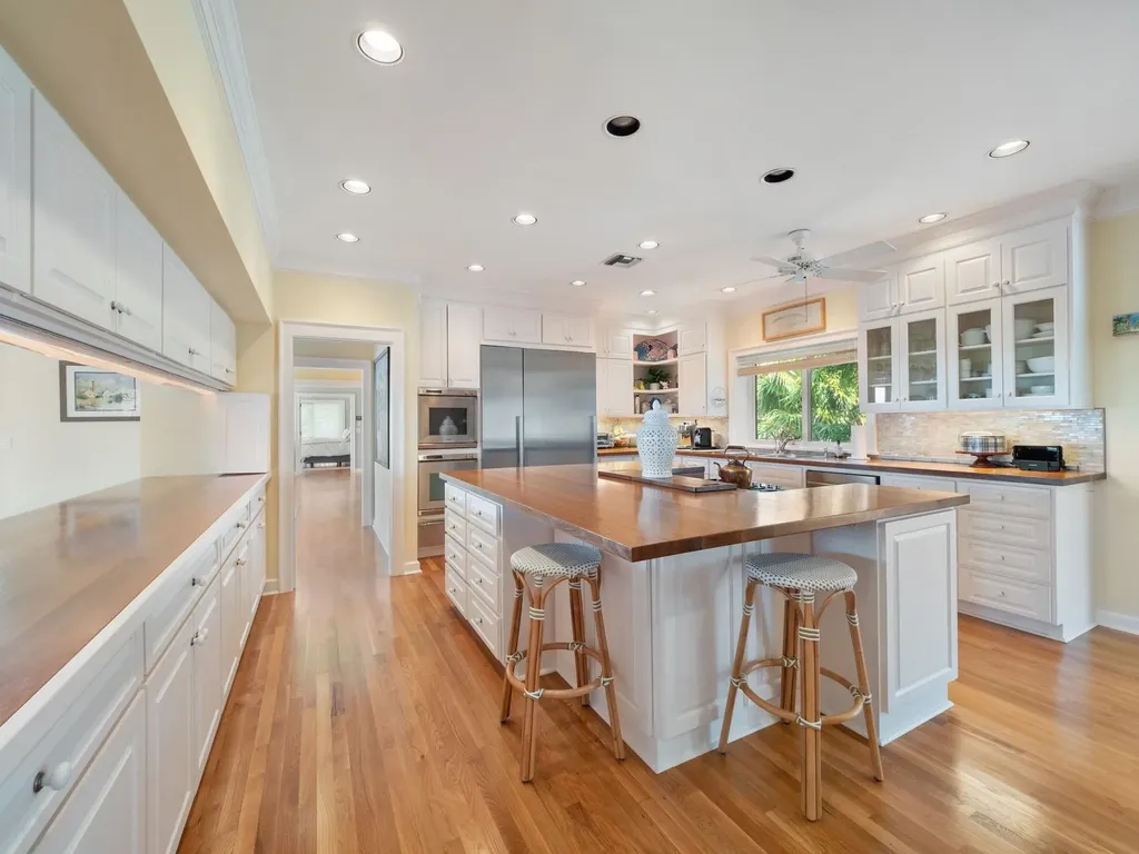 16530 Captiva Drive Captiva FL 33924