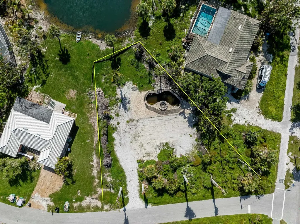 327 Palm Lake Drive Sanibel FL 33957