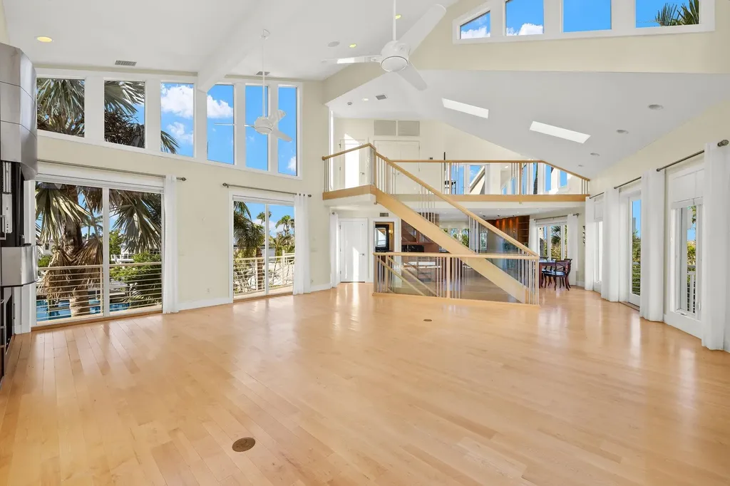 1581 San Carlos Bay Drive Sanibel FL 33957