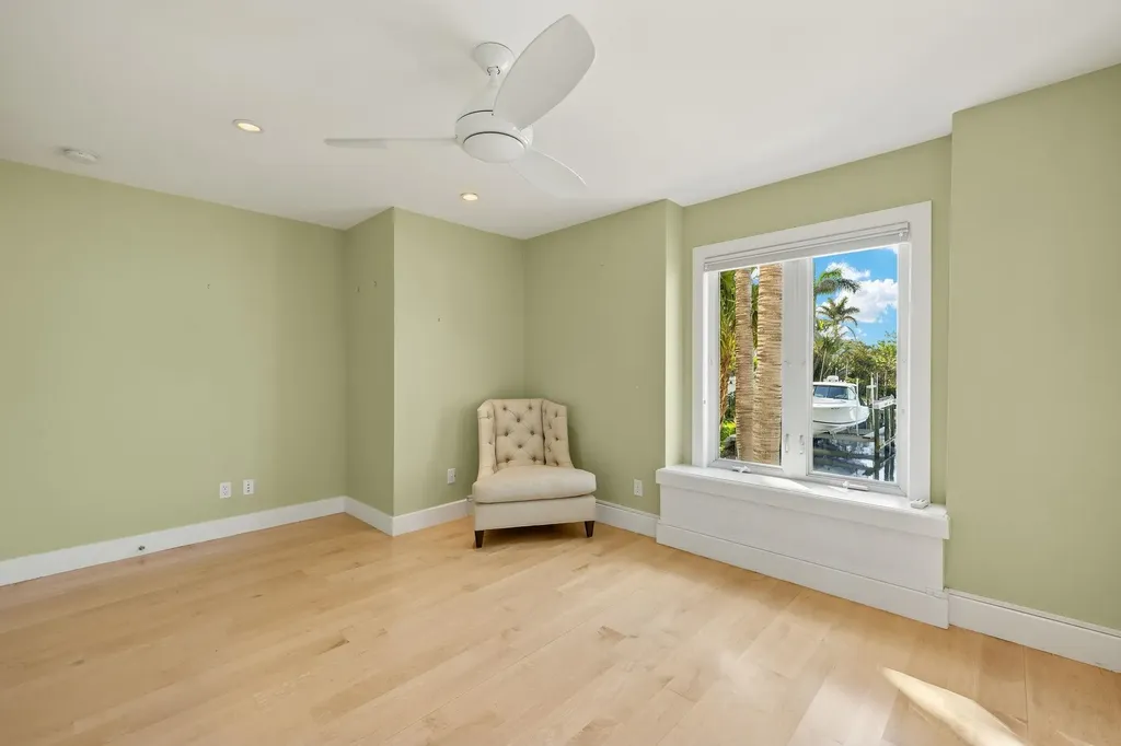 1581 San Carlos Bay Drive Sanibel FL 33957