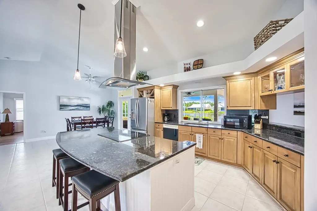 12593 Coconut Creek Court Fort Myers FL 33908