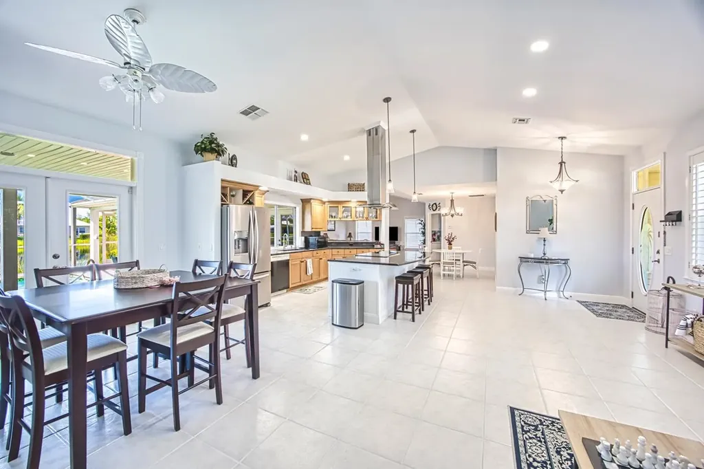 12593 Coconut Creek Court Fort Myers FL 33908