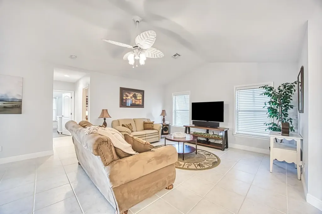 12593 Coconut Creek Court Fort Myers FL 33908