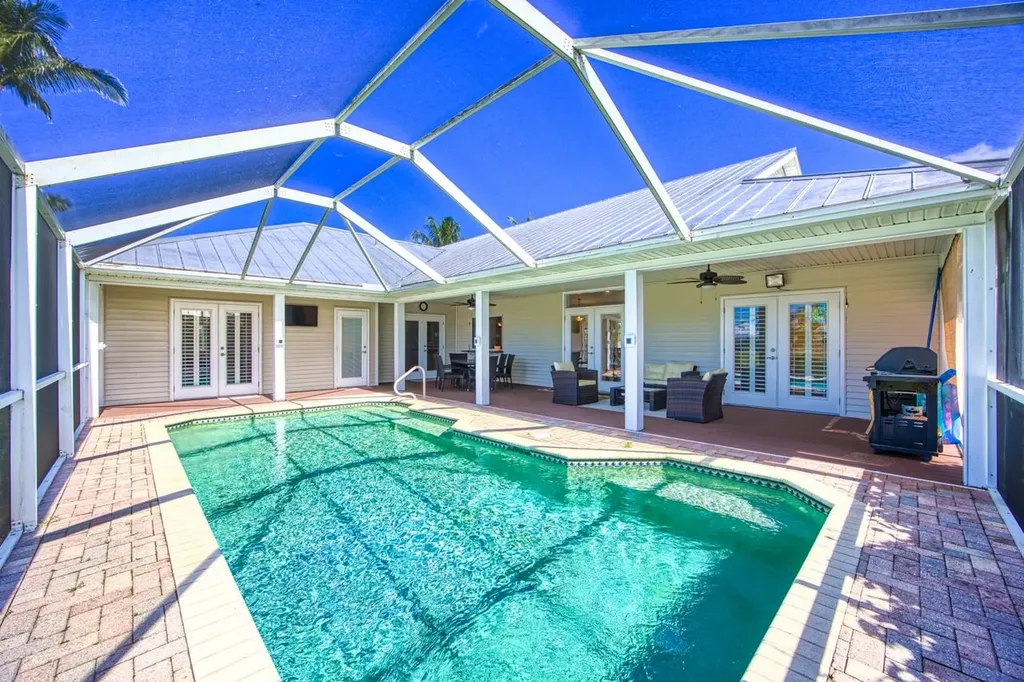 12593 Coconut Creek Court Fort Myers FL 33908