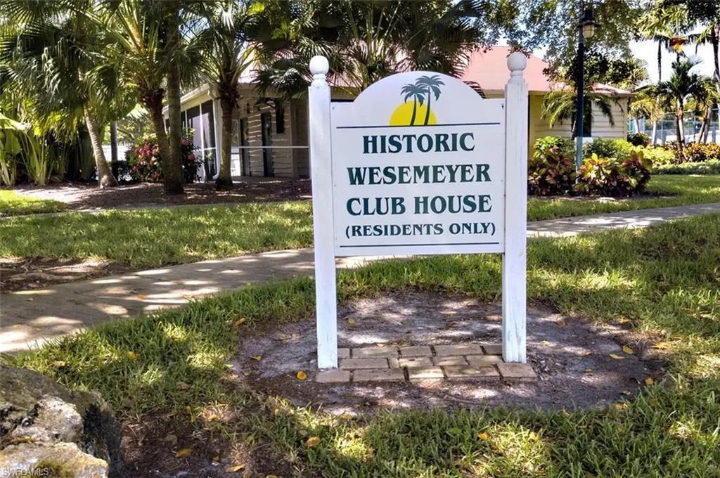 12593 Coconut Creek Court Fort Myers FL 33908