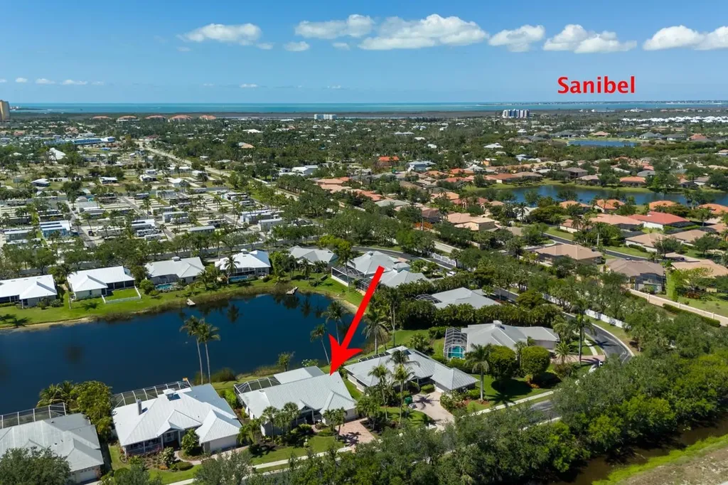 12593 Coconut Creek Court Fort Myers FL 33908