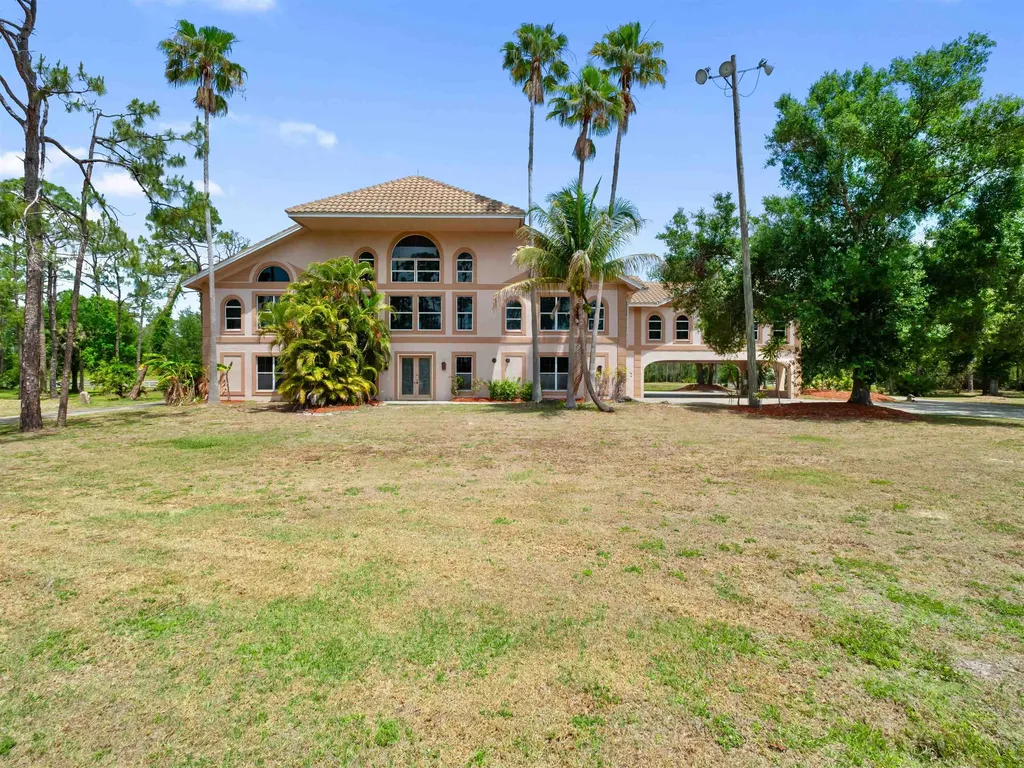 18631 Cessna Drive North Fort Myers FL 33917