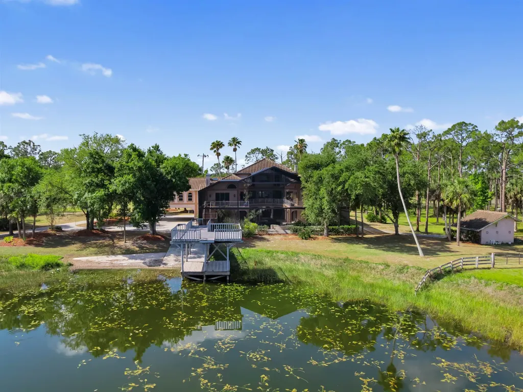 18631 Cessna Drive North Fort Myers FL 33917