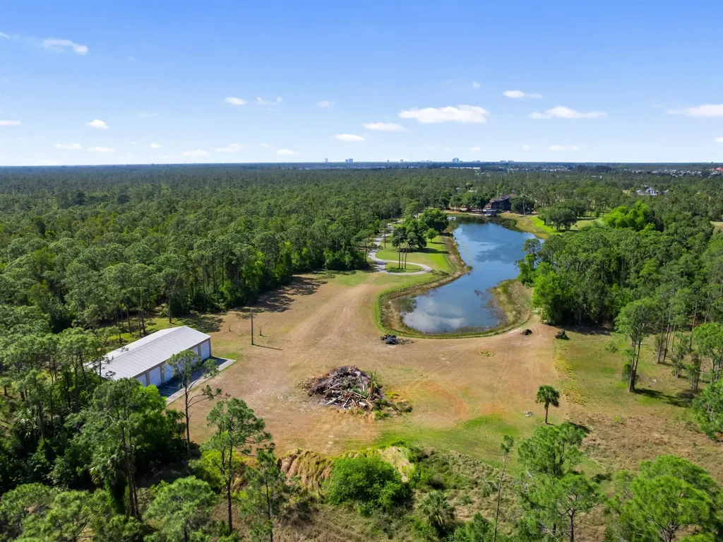 18631 Cessna Drive North Fort Myers FL 33917