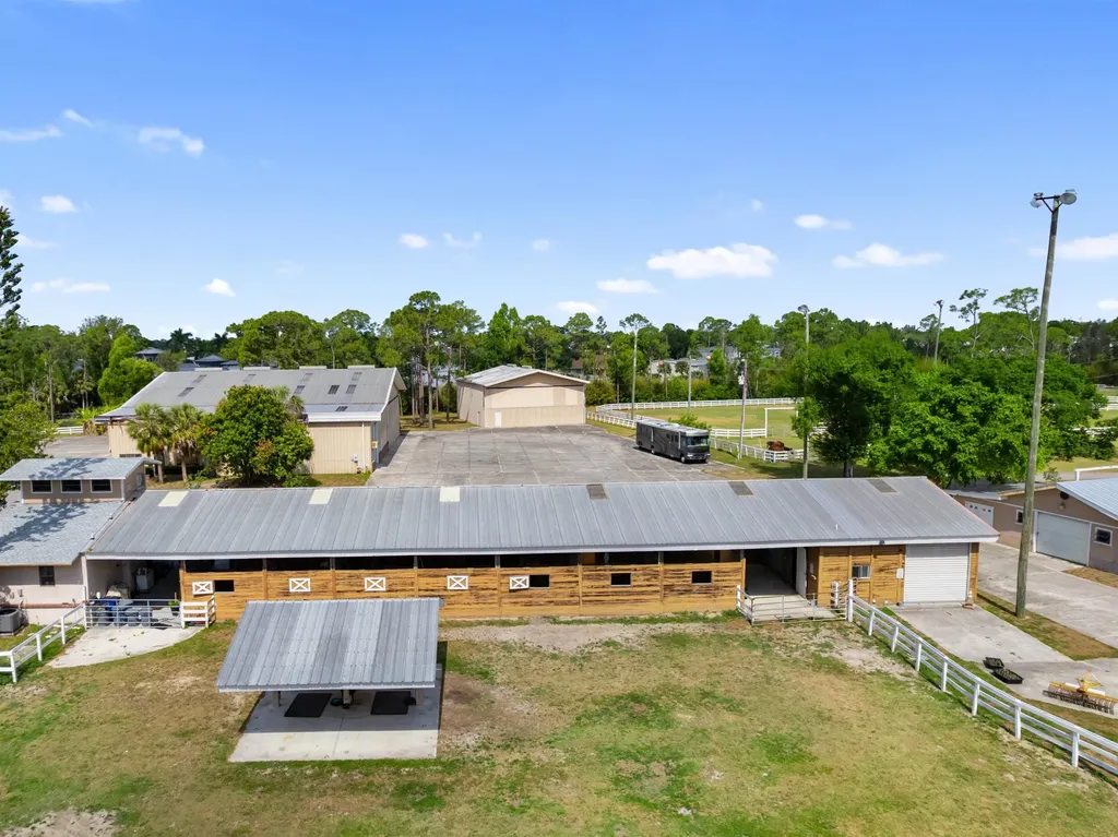 18631 Cessna Drive North Fort Myers FL 33917