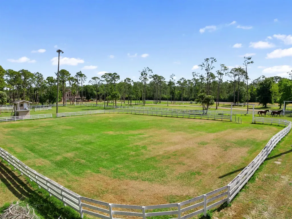 18631 Cessna Drive North Fort Myers FL 33917