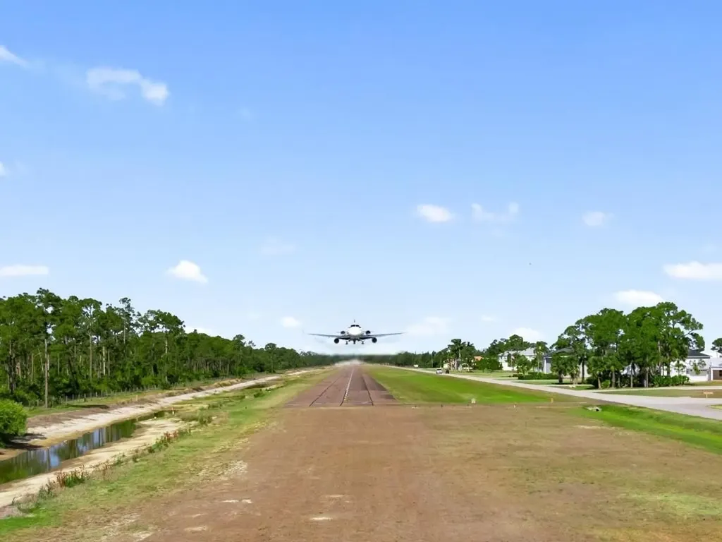 18631 Cessna Drive North Fort Myers FL 33917