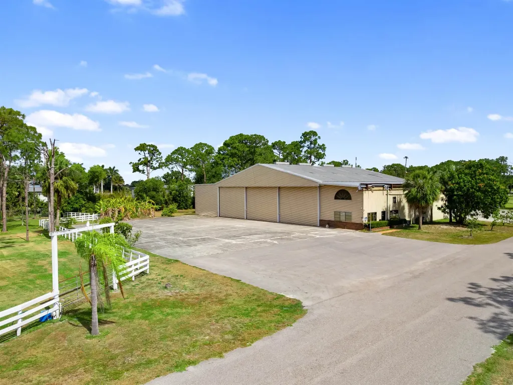 18631 Cessna Drive North Fort Myers FL 33917