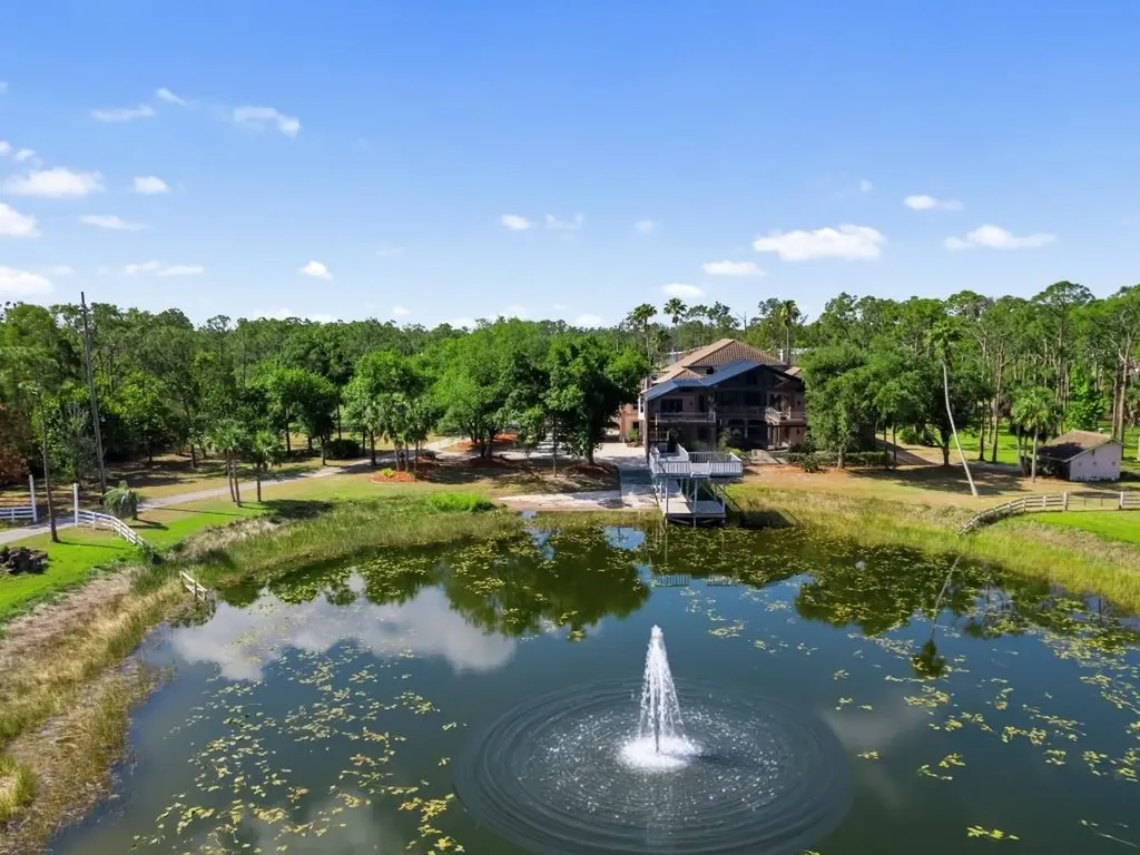 18631 Cessna Drive North Fort Myers FL 33917