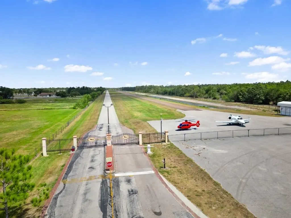 18631 Cessna Drive North Fort Myers FL 33917