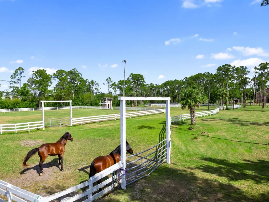 18631 Cessna Drive North Fort Myers FL 33917