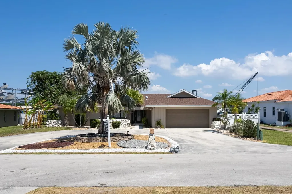 123 Placid Drive Fort Myers FL 33919