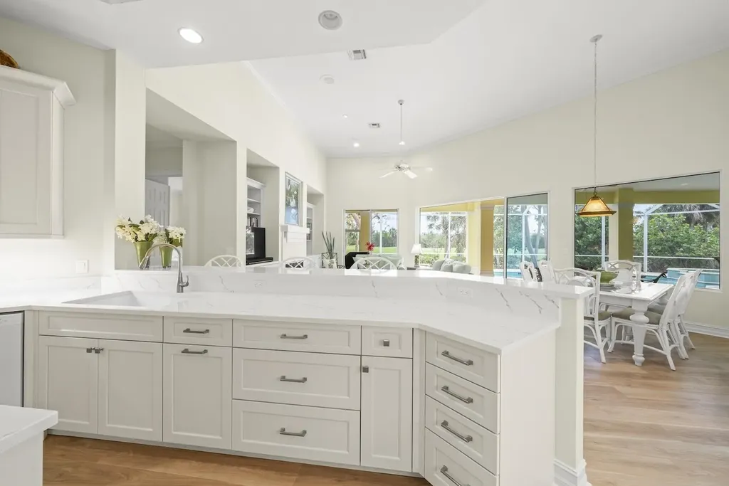 2337 Wulfert Road Sanibel FL 33957