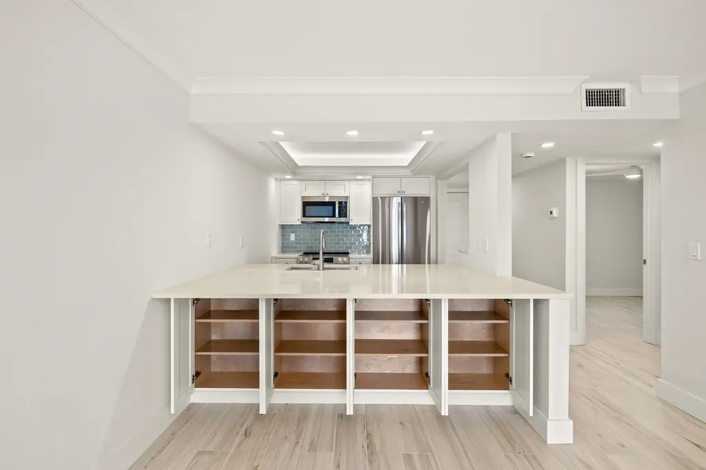 610 Donax Street Sanibel FL 33957