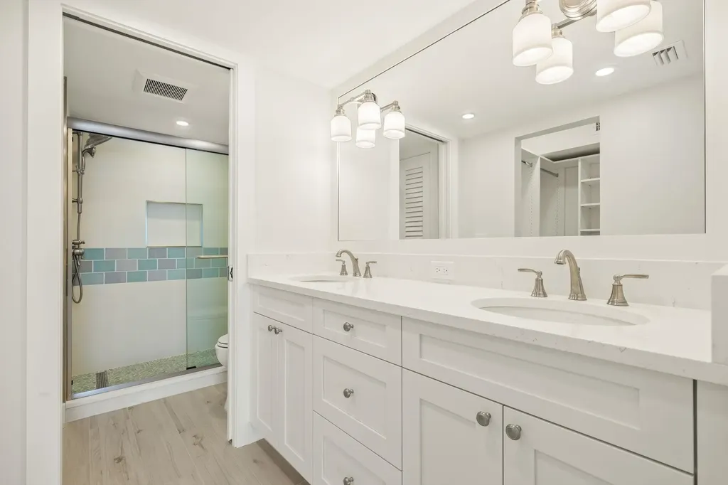 610 Donax Street Sanibel FL 33957