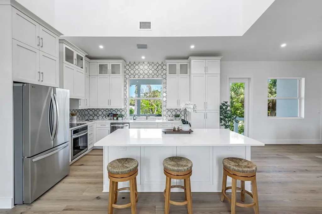 742 Nerita Street Sanibel FL 33957