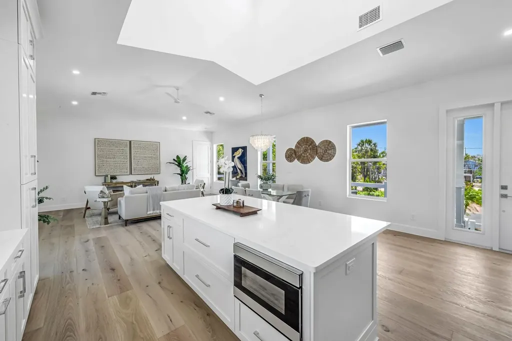 742 Nerita Street Sanibel FL 33957