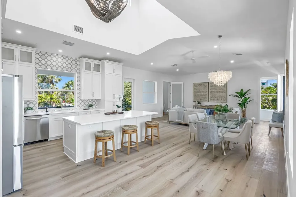 742 Nerita Street Sanibel FL 33957