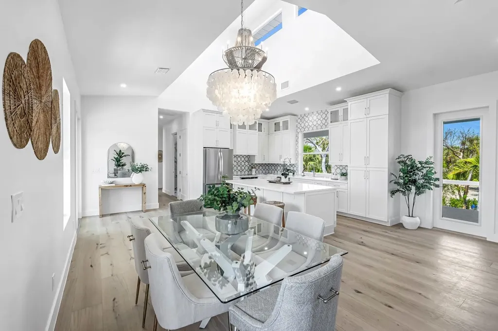 742 Nerita Street Sanibel FL 33957