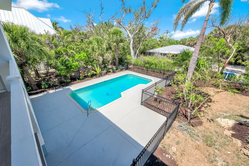 742 Nerita Street Sanibel FL 33957