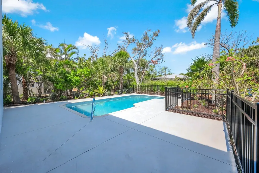 742 Nerita Street Sanibel FL 33957