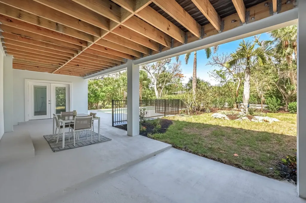 742 Nerita Street Sanibel FL 33957