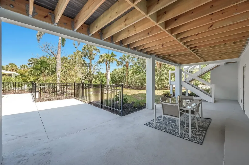 742 Nerita Street Sanibel FL 33957