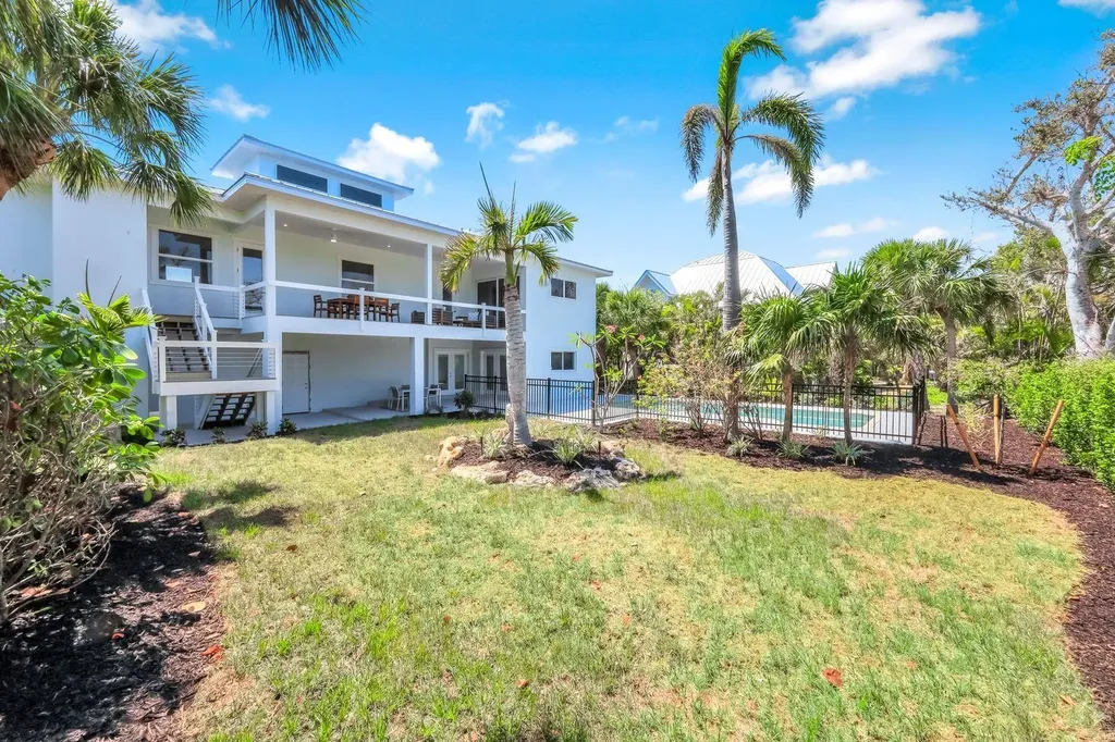 742 Nerita Street Sanibel FL 33957