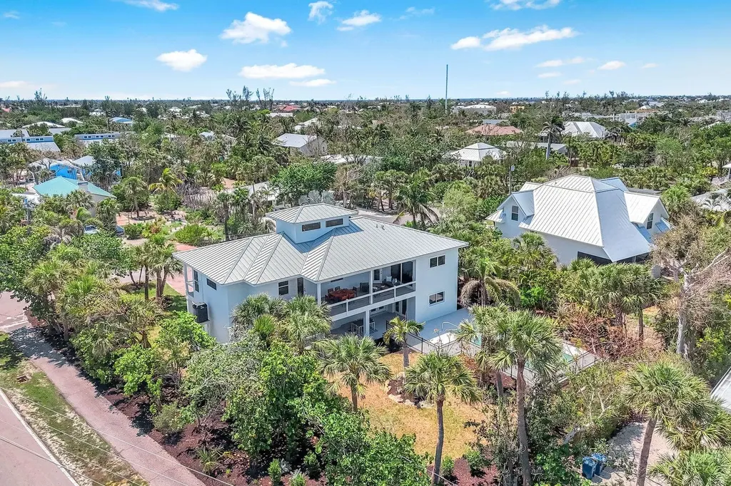 742 Nerita Street Sanibel FL 33957