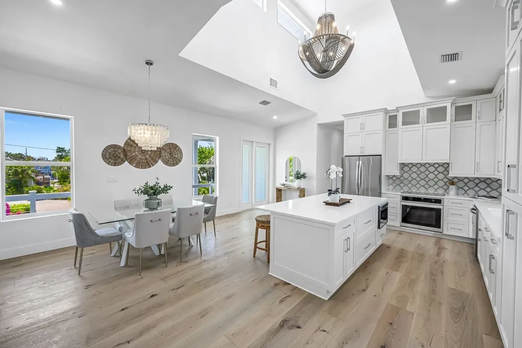 742 Nerita Street Sanibel FL 33957