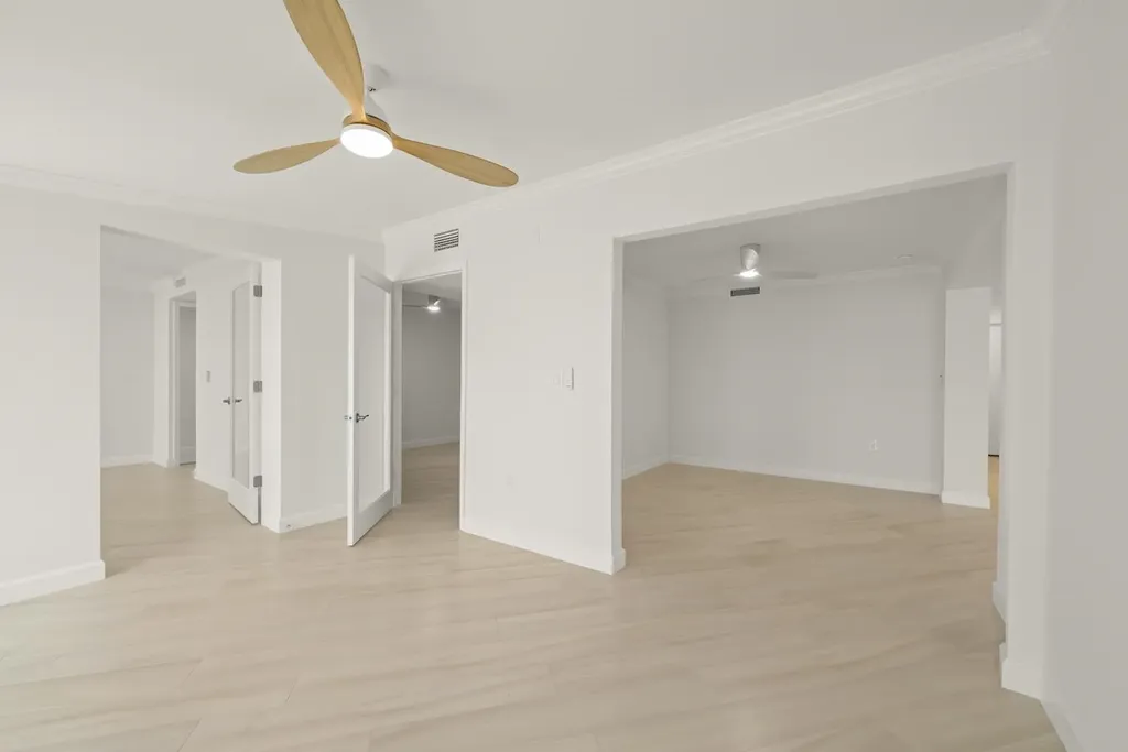 200 Periwinkle Way Sanibel FL 33957